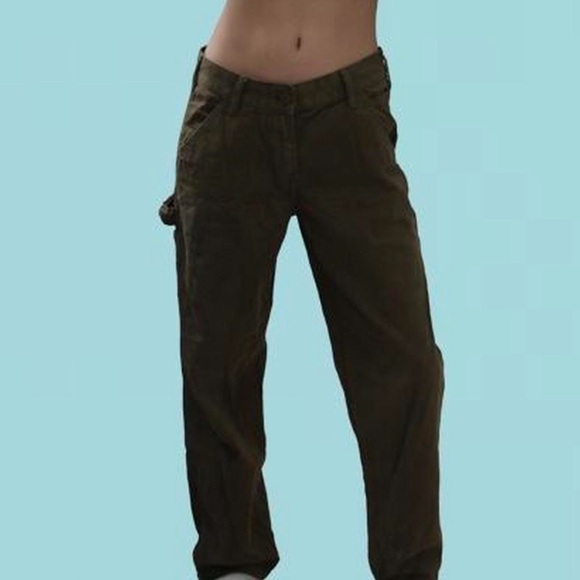 Brandy Melville Army Green Cargo Pants - Picture 3 of 5